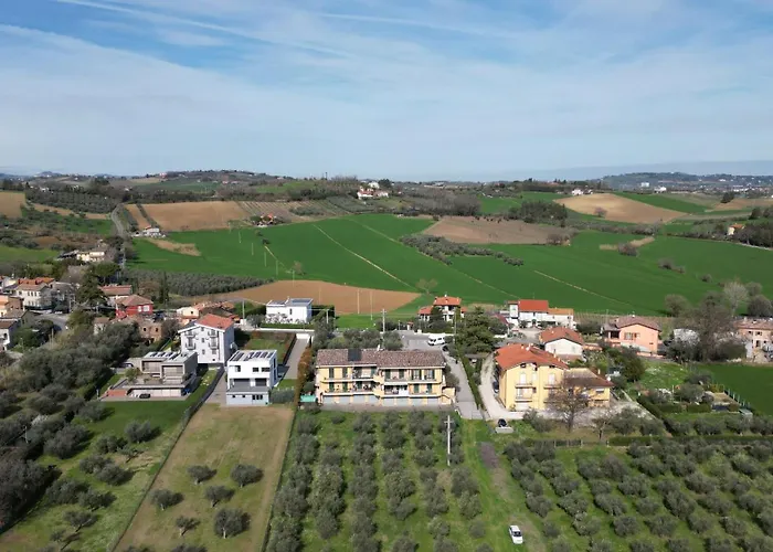 公寓 Le Dimore Degli Ulivi 科里亚诺