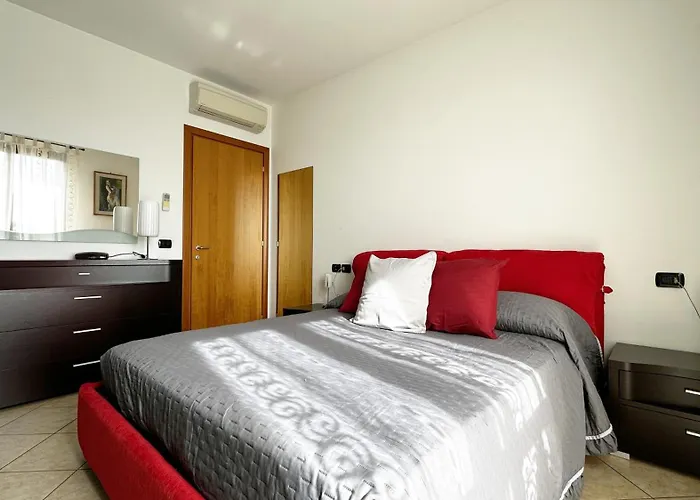 公寓 Le Dimore Degli Ulivi 科里亚诺