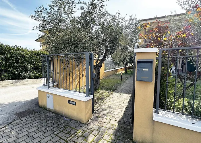 公寓 Le Dimore Degli Ulivi 科里亚诺